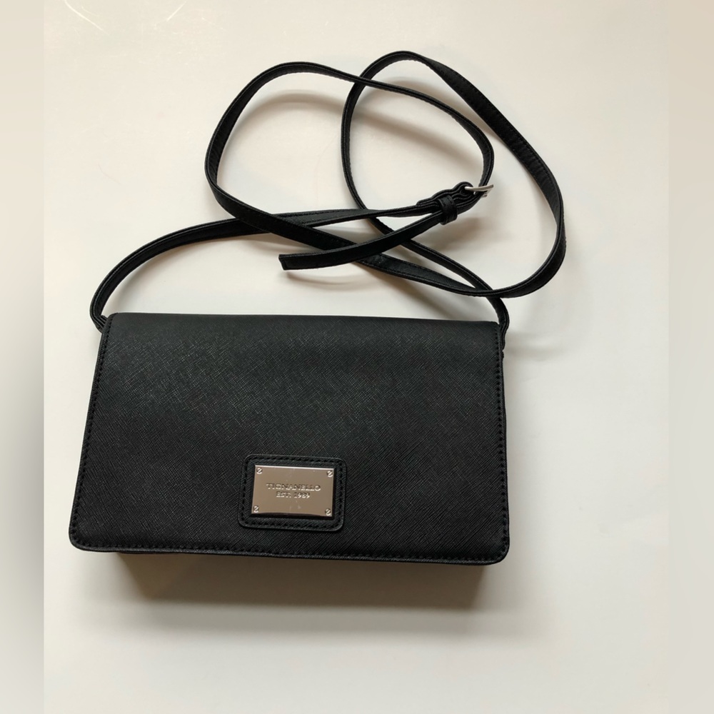 Tignanello Black Leather Crossbody/Clutch Purse with Adjustable/ Removable Strap